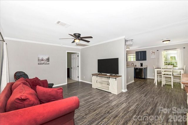 3218 Broadhurst Lane, Clover, SC 29710