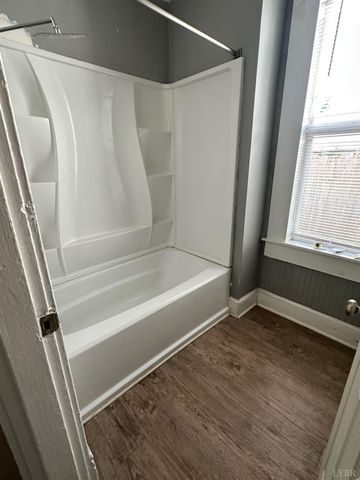 304 Walnut Street, Lynchburg, VA 24504