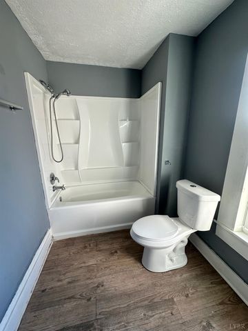 304 Walnut Street, Lynchburg, VA 24504