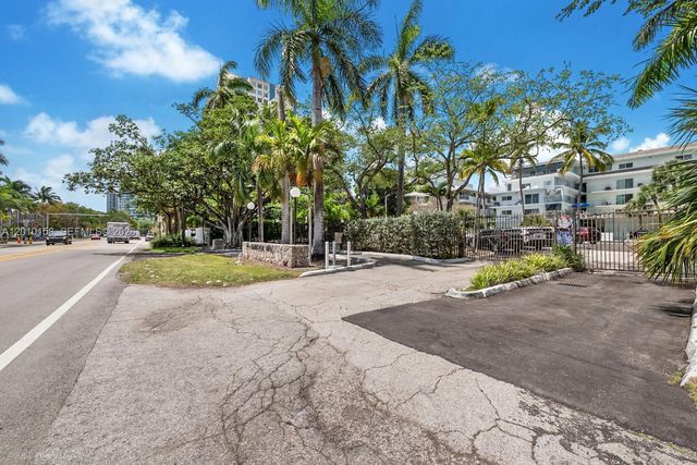 2539 S Bayshore Dr 428E, Miami, FL 33133