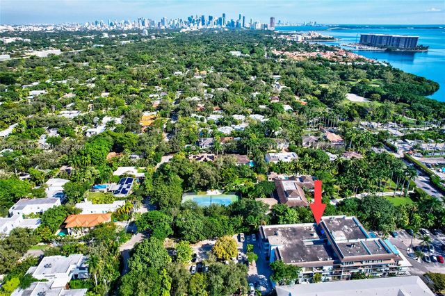 2539 S Bayshore Dr 428E, Miami, FL 33133