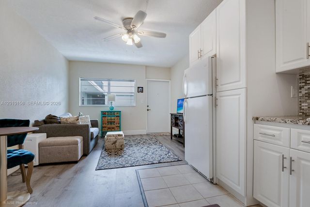 2539 S Bayshore Dr 428E, Miami, FL 33133