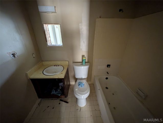 4235 Burtonway Drive, Montgomery, AL 36116