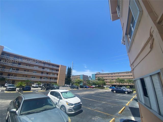 201 NE 14th Ave 5A, Hallandale Beach, FL 33009