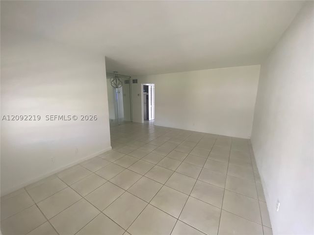 201 NE 14th Ave 5A, Hallandale Beach, FL 33009