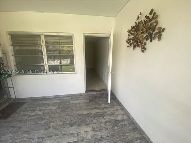 201 NE 14th Ave 5A, Hallandale Beach, FL 33009