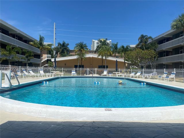 201 NE 14th Ave 5A, Hallandale Beach, FL 33009