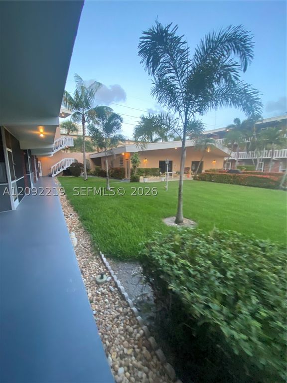 201 NE 14th Ave 5A, Hallandale Beach, FL 33009
