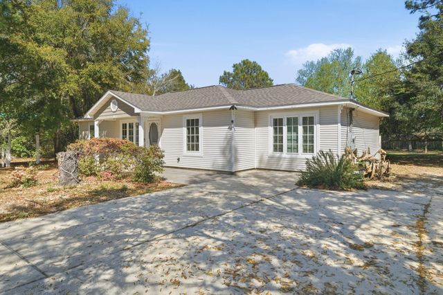 2026 Church Street, Gulf Breeze, FL 32563