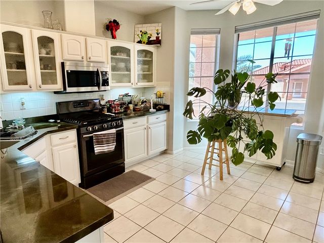 2271 Starflower Trail, Bullhead City, AZ 86442