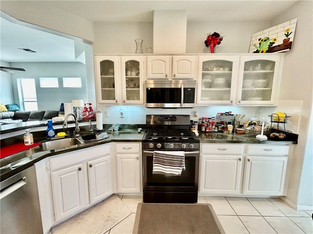 2271 Starflower Trail, Bullhead City, AZ 86442