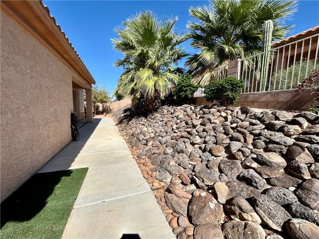 2271 Starflower Trail, Bullhead City, AZ 86442