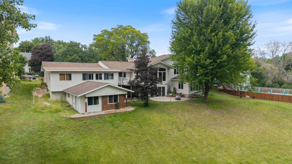 2305 S Skyline Drive S, Burnsville, MN 55337 — photo 5