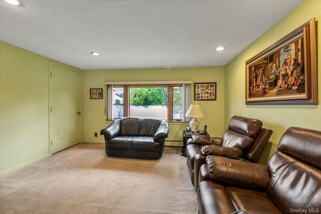 2606 Beach Drive, Merrick, NY 11566