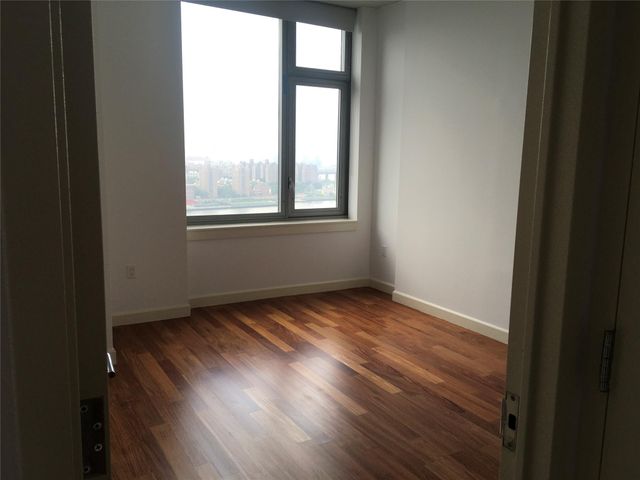 100 Jay Street 28B, Brooklyn, NY 11201