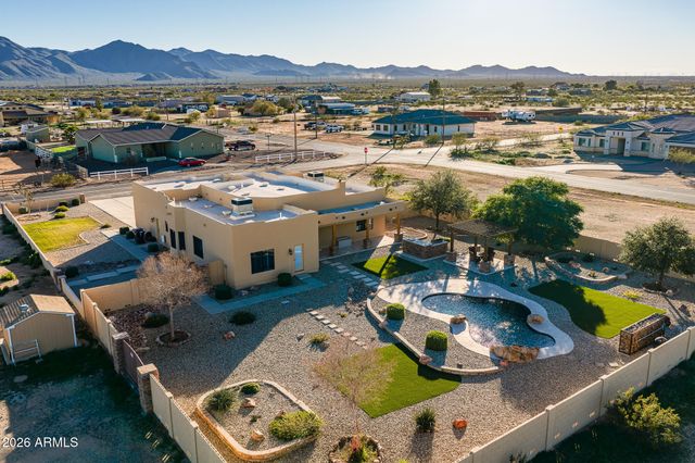 22074 W KNUDSON Drive, Surprise, AZ 85387