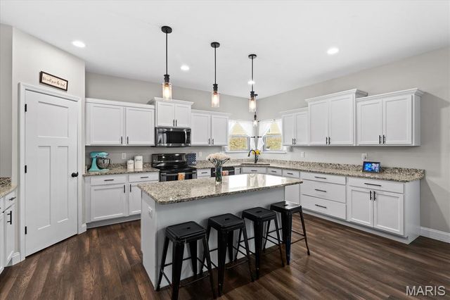 8526 Treybrooke Place, O'fallon, IL 62269