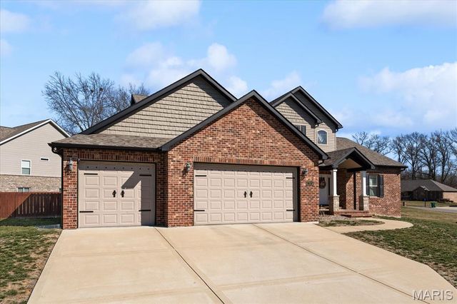 8526 Treybrooke Place, O'fallon, IL 62269