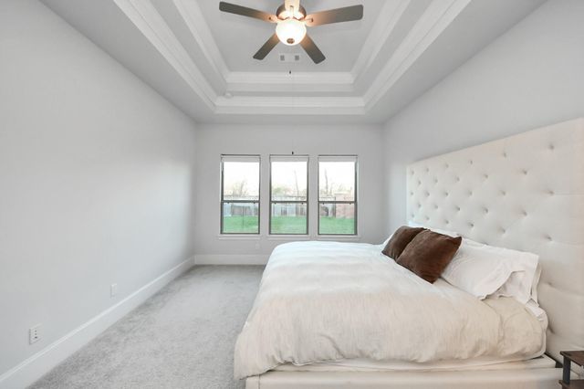 1935 Golden Leaf Drive, Missouri City, TX 77459