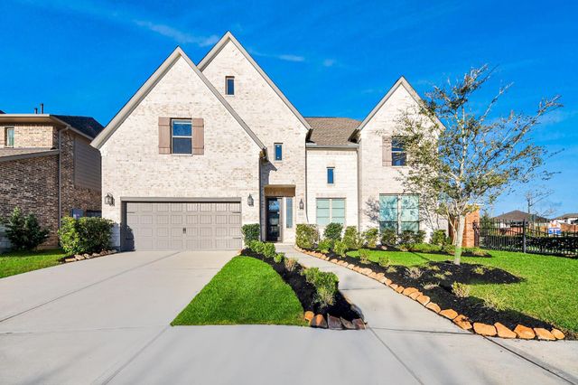 1935 Golden Leaf Drive, Missouri City, TX 77459