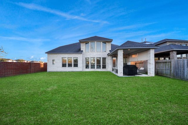 1935 Golden Leaf Drive, Missouri City, TX 77459