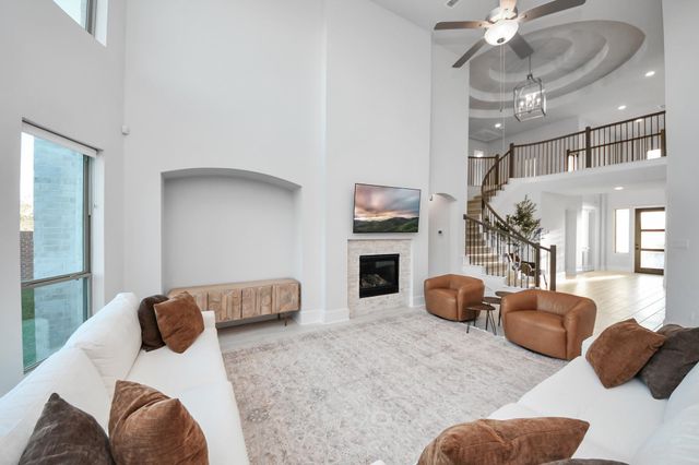 1935 Golden Leaf Drive, Missouri City, TX 77459