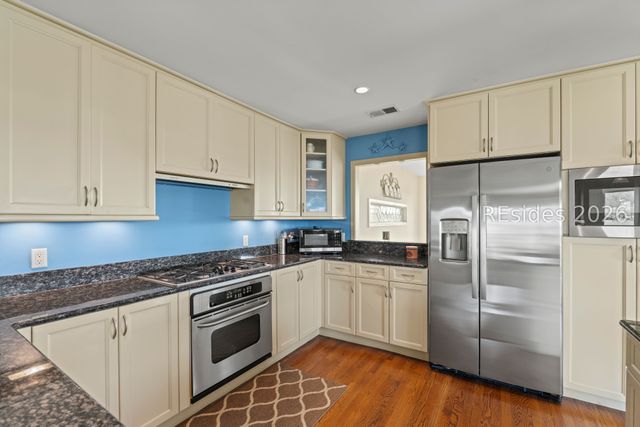 18 Nautilas Rd, Hilton Head Island, SC 29928