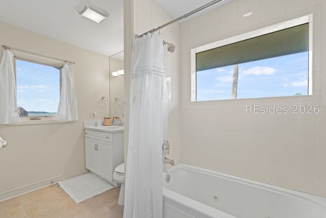 18 Nautilas Rd, Hilton Head Island, SC 29928