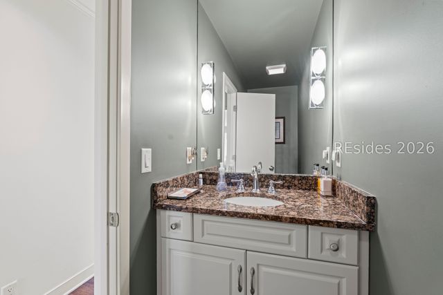 18 Nautilas Rd, Hilton Head Island, SC 29928