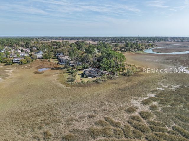 18 Nautilas Rd, Hilton Head Island, SC 29928