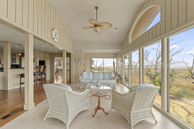 18 Nautilas Rd, Hilton Head Island, SC 29928