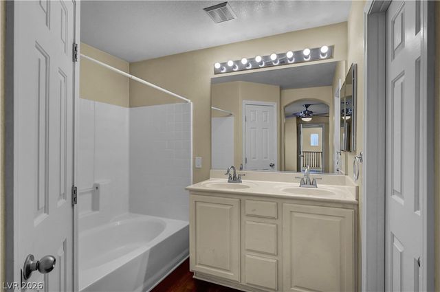 12052 Hathaway Pines Lane, Las Vegas, NV 89138