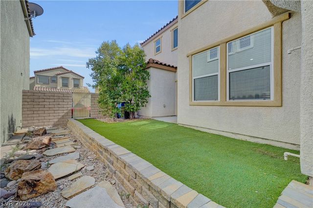 12052 Hathaway Pines Lane, Las Vegas, NV 89138