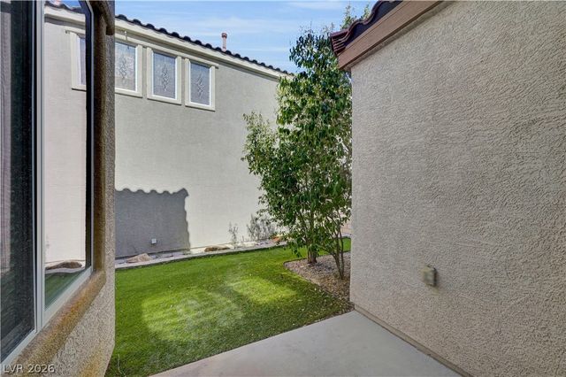 12052 Hathaway Pines Lane, Las Vegas, NV 89138