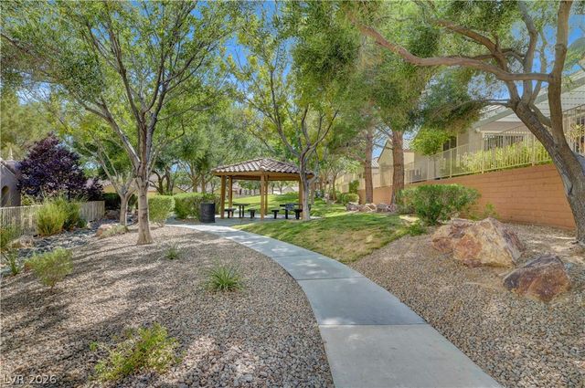 12052 Hathaway Pines Lane, Las Vegas, NV 89138