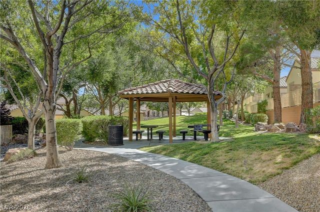 12052 Hathaway Pines Lane, Las Vegas, NV 89138