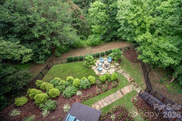 6812 Linkside Court, Charlotte, NC 28277
