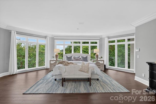 6812 Linkside Court, Charlotte, NC 28277