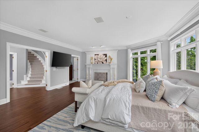 6812 Linkside Court, Charlotte, NC 28277