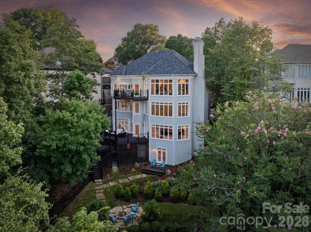6812 Linkside Court, Charlotte, NC 28277