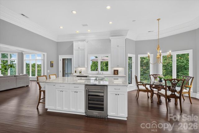 6812 Linkside Court, Charlotte, NC 28277