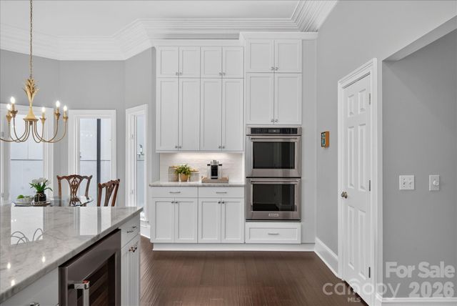 6812 Linkside Court, Charlotte, NC 28277