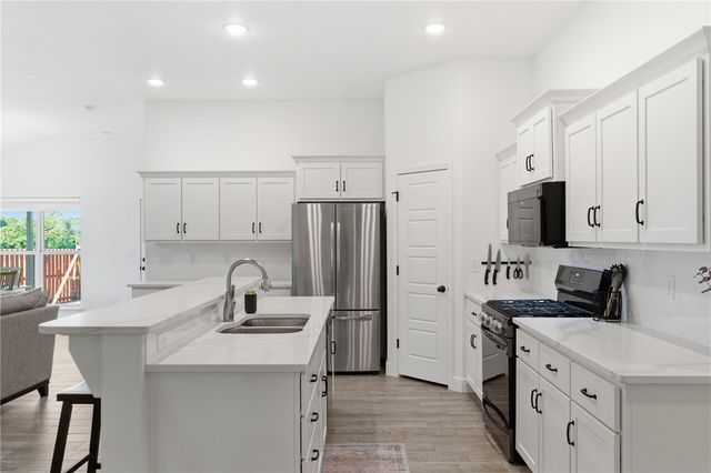 2501 Jazz Avenue, Bentonville, AR 72712