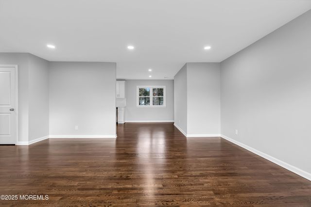 1230 Dove Street, Toms River, NJ 08753