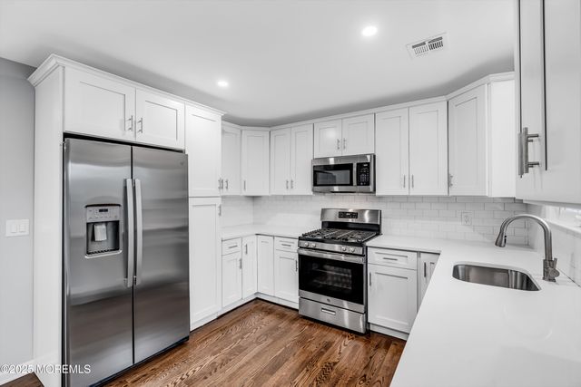 1230 Dove Street, Toms River, NJ 08753