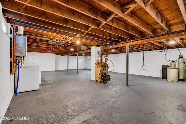 1230 Dove Street, Toms River, NJ 08753