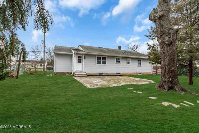 1230 Dove Street, Toms River, NJ 08753