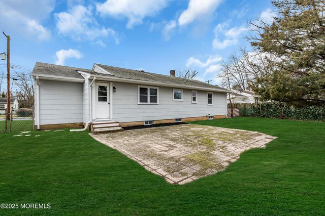 1230 Dove Street, Toms River, NJ 08753