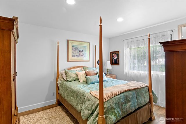 8101 NE Hunt Club Lane, Hansville, WA 98340