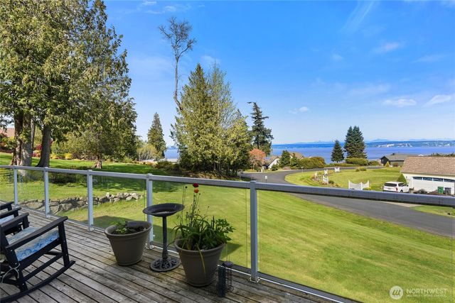 8101 NE Hunt Club Lane, Hansville, WA 98340